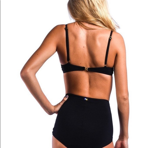 Sauvage Pin-up Retro Glam Bikini Swim Top NWT - Picture 7 of 7